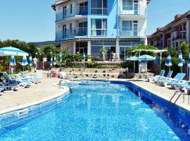 Nushev Hotel, hotel em Sveti Vlas