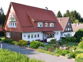 Ferienwohnungen Edelweiss, hotel malapit sa Skilift Quellental, Schulenberg im Oberharz
