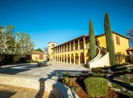 CaliPaso Winery & Villa