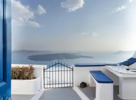 Andreas Cultural Cave House in Imerovigli, Santorini
