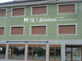 O Vendaval Hostal Restaurante – hotel w mieście Barreiros