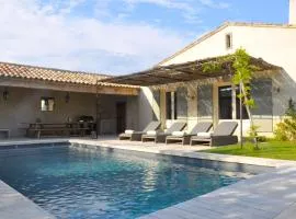 Grandeur Villa in Eygali res with Pool