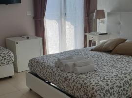 Home Sweet Home, hotel v destinaci Scerne