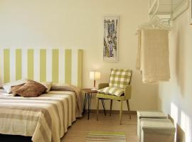 Gardaselle Holiday Rooms, hotel in Cavalcaselle