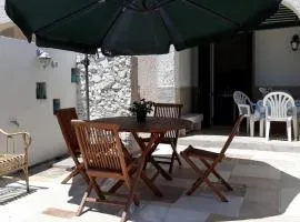 VILLINO DOLORES 30 MT MARE