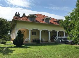 Silvanus Panzió, B&B di Lenti