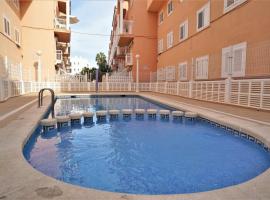 Apartment Near The Beach La Mata, hotel u gradu La Mata