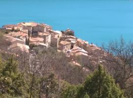 les Hauts du Lac, apartment in Sainte-Croix-de-Verdon