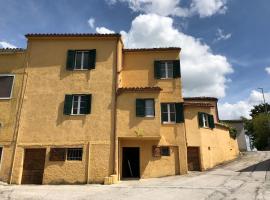 Casa fra le stelle, hôtel à Fabriano