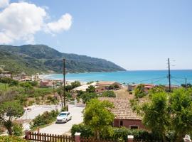 Eleana apartments and studios, hôtel à Agios Georgios Pagon près de : Plage d'Agios Georgios