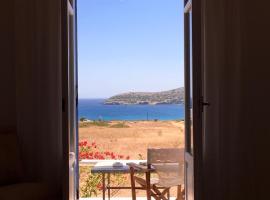 Island White, huisdiervriendelijk hotel in Agios Georgios