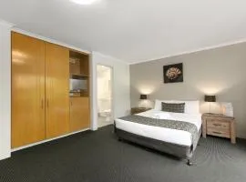 Mt Ommaney Hotel Apartments