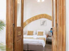 Pedieos Guest House, hotel in zona Porta di Kyrenia, North Nicosia