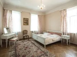 Mary's Apartment