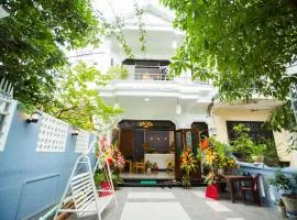 Shark Homestay