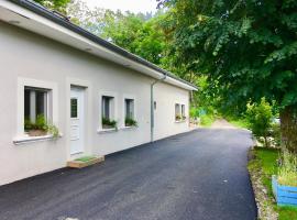 Gîte L'Annexe, Villa in Crotenay