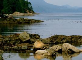 Brown's Bay Resort, feriepark i Campbell River