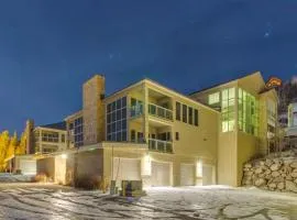 Bunker Creek - Slopeside Retreat