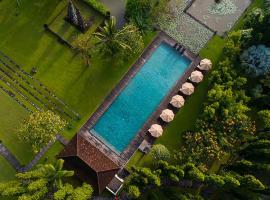 Tanah Gajah, a Resort by Hadiprana, готель біля визначного місця Goa Gajah, в Убуді