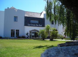 Logis Hotel La Croix du Sud, kolmetärnihotell sihtkohas Le Tour-du-Parc