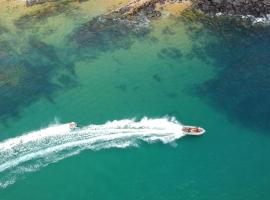 Daltons Banana Guesthouse, hotel a Banana Island