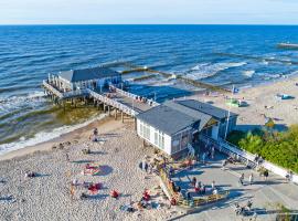 Pokoje na plaży: Ustronie Morskie şehrinde bir otel