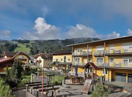 Hotel Garni Zerza, hotel near Nassfeld-Pressegersee, Tröpolach