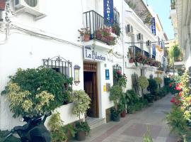 Hostal La Pilarica – pensjonat w Marbelli