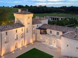 Château Lafaurie-Peyraguey Hôtel & Restaurant LALIQUE, hotel em Bommes