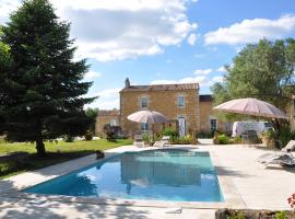 Clos San Gianni, hotel con pileta en Pujols-sur-Ciron