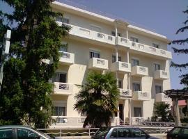 Hôtel La Pergola, hotell sihtkohas Amélie-les-Bains-Palalda