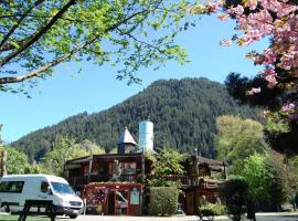 Queenstown Holiday Park Creeksyde, hotel in Queenstown