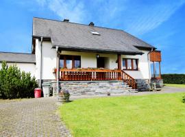 Modern Holiday Home in Sch nberg with Jacuzzi, villa en Schoenberg