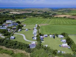 Little treamble holidays, holiday park in Cubert