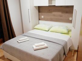 Apartmani Roko, hotel u Drveniku