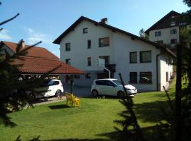 Apartment Fon, hotel near Vintgar Train Station, Blejska Dobrava