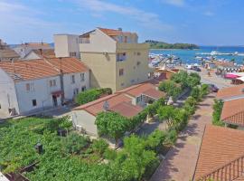 Lavender Mobile Houses, kamp sa luksuznim šatorima u gradu Pakoštane