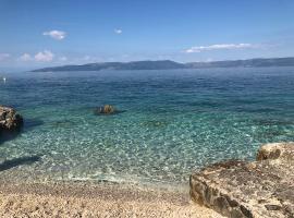 Anna, hotel di Ravni