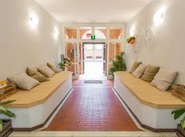 Student's Hostel Estense