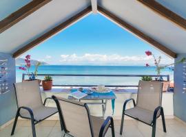 Lina's Sea View Apartments, hótel í Limenas