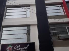 Hotel Royal Class、イピアレスの駐車場付きホテル