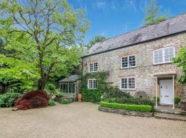 Stay at Penny's Mill, B&B in Frome