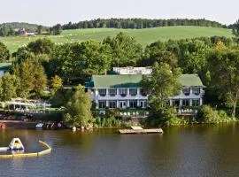Elmhirst's Resort