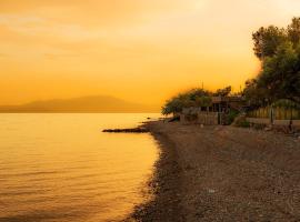 Kayalar Blue Beach Hotel, hotel in Sazlı