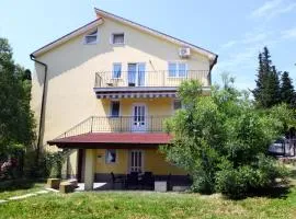 Serenity Apartments CB