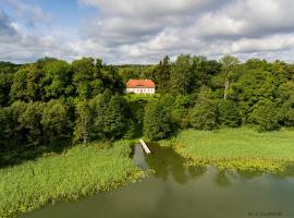 Dwór w Gajlitach, hotel a Suryty