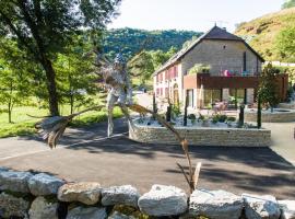 G&icirc;te des F&eacute;es, alojamiento con onsen en Pretin