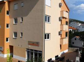 Hostel **Casa del Sole**, asrama di Klenovica