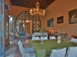 Palazzo Nicotra Dimora Storica, hotel a Riposto