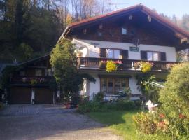 Ferienwohnung YogaHaus Berchtesgaden, apartment in Bischofswiesen